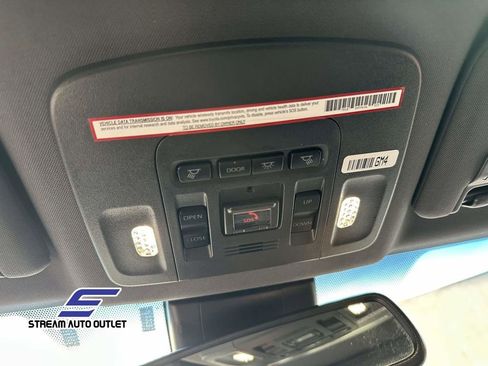 Used 2021 Toyota Avalon XLE image 32