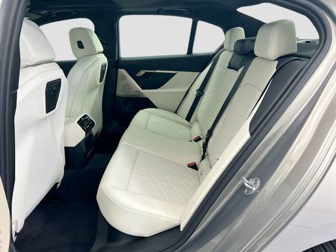 New 2026 BMW 530i RWD image 20