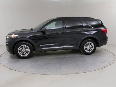 Certified 2022 Ford Explorer XLT w/ Equipment Group 202A image 19