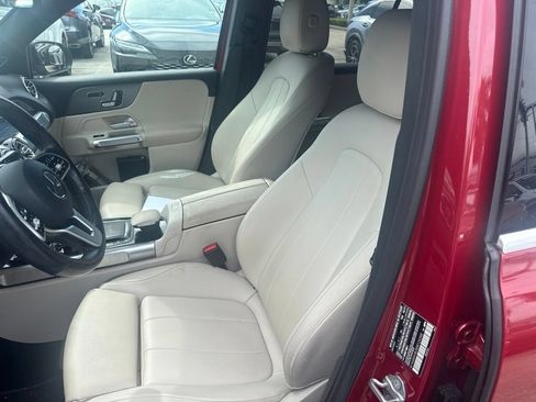 Used 2021 Mercedes-Benz GLB 250 4MATIC image 20