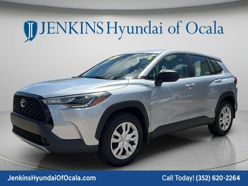 Used 2022 Toyota Corolla Cross L FWD image 7