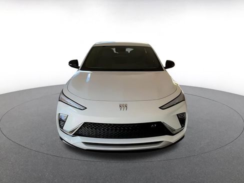 Used 2025 Buick Envista Sport Touring image 4