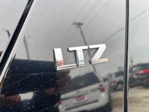 Used 2011 Chevrolet Tahoe LTZ image 11