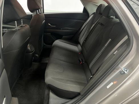 Used 2025 Hyundai Elantra SEL FWD image 26