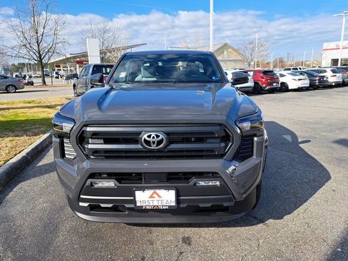 New 2026 Toyota Tacoma SR5 image 3