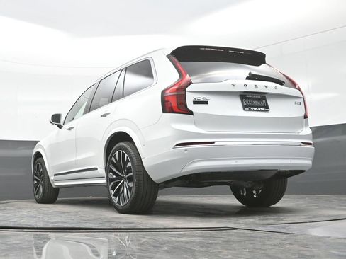 New 2026 Volvo XC90 B5 Plus w/ Protection Package image 24