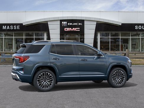 New 2026 GMC Terrain Denali w/ LPO, Black Badging Package AWD/4WD image 5