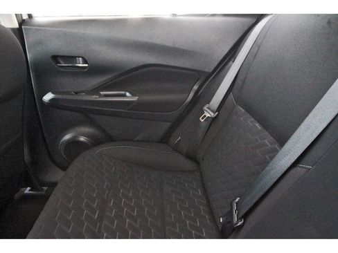 Used 2023 Nissan Kicks SV FWD image 13