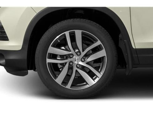 Used 2018 Honda Pilot Elite image 12