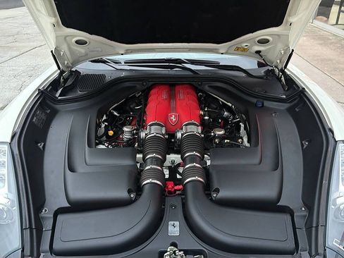 Used 2012 Ferrari California RWD image 9