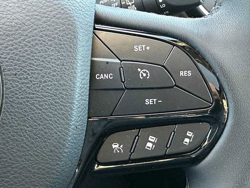 Used 2023 Jeep Cherokee Altitude Lux w/ Lux Elite Package image 36