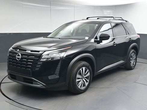 New 2026 Nissan Pathfinder SL AWD/4WD image 3