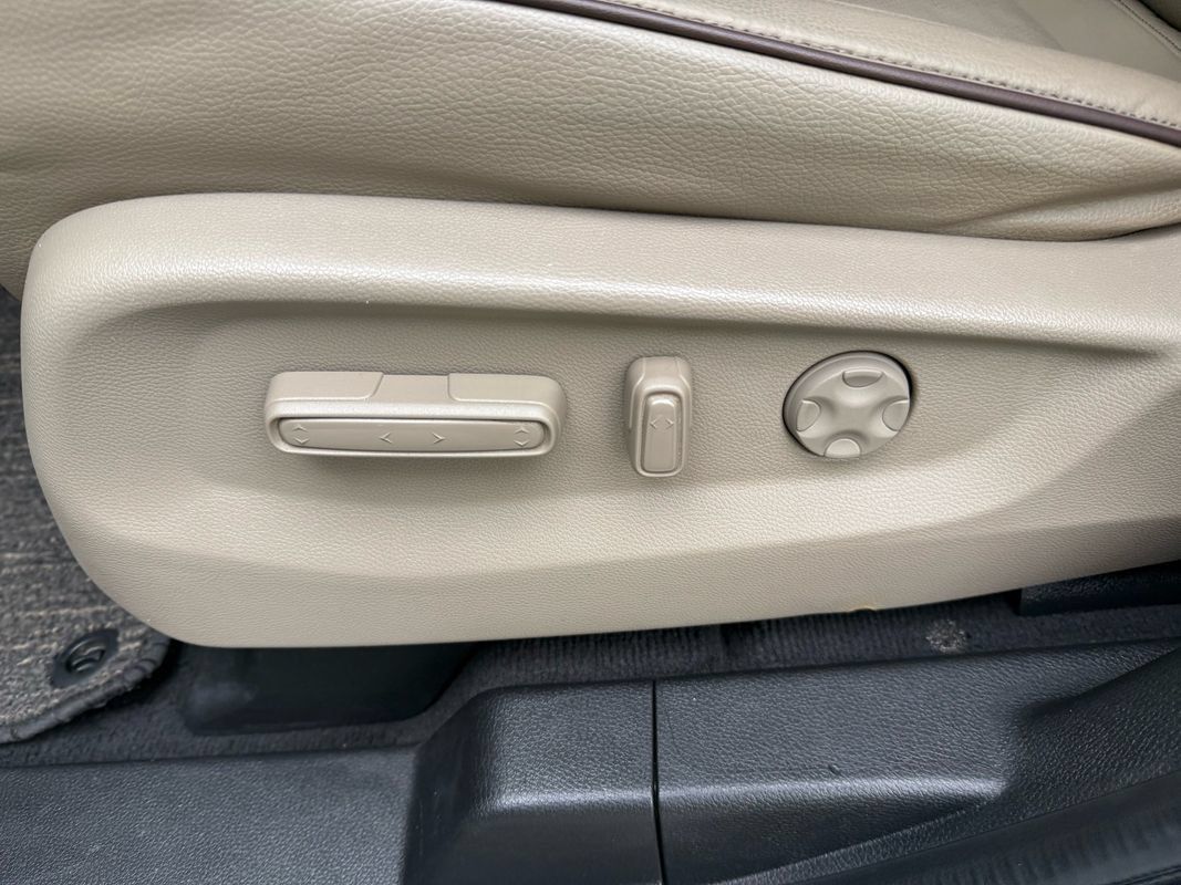Used 2023 Honda Odyssey Elite image 17