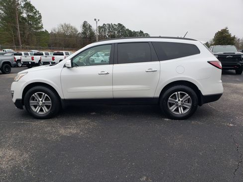 Used 2016 Chevrolet Traverse LT image 6