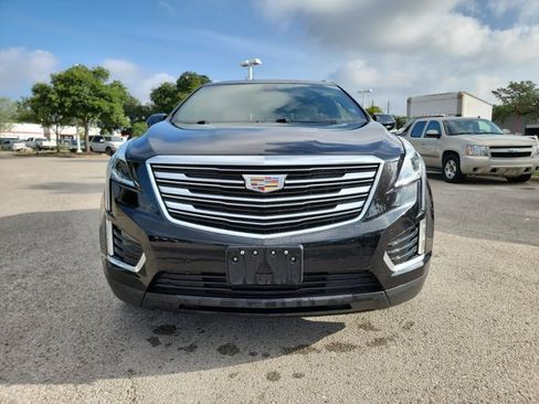 Used 2017 Cadillac XT5 Luxury w/ Driver Awareness Package FWD image 2