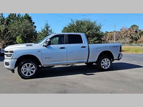 New 2026 RAM 2500 Big Horn AWD/4WD image 25