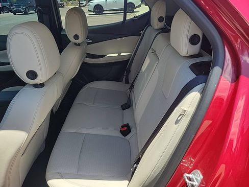 Used 2021 Buick Encore GX Select w/ Sport Touring Package FWD image 33