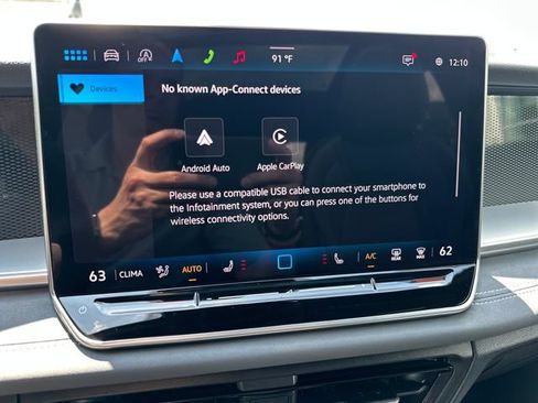Certified 2025 Volkswagen Tiguan SE R-Line AWD/4WD image 25