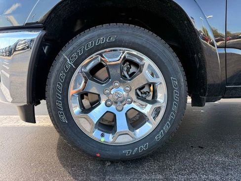 New 2026 RAM 1500 4x4 Crew Cab image 14