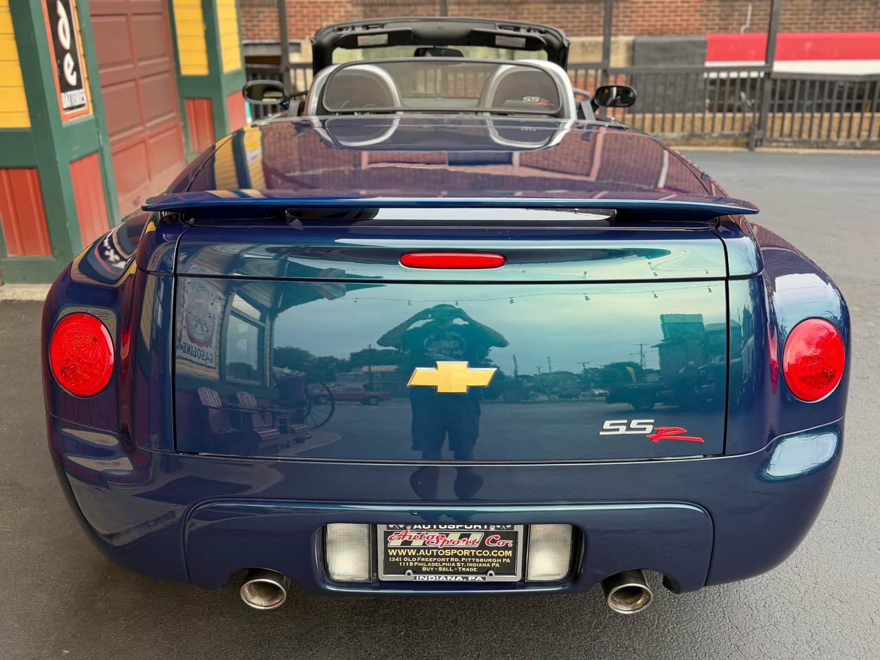 Used 2005 Chevrolet SSR w/ Preferred Equipment Group RWD image 12