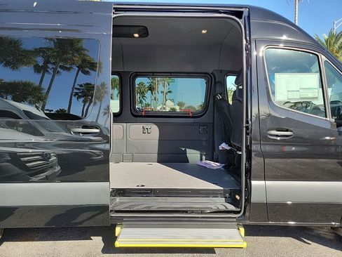New 2025 Mercedes-Benz Sprinter 3500 image 21
