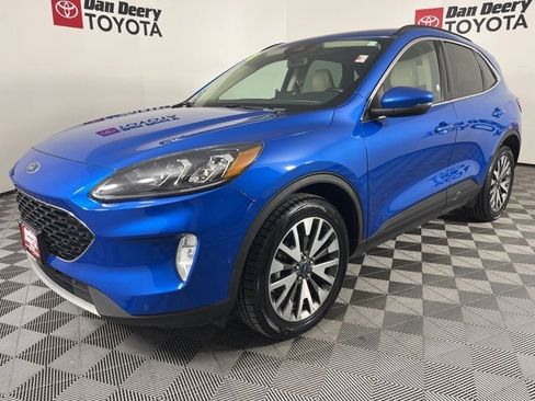 Used 2020 Ford Escape Titanium image 23