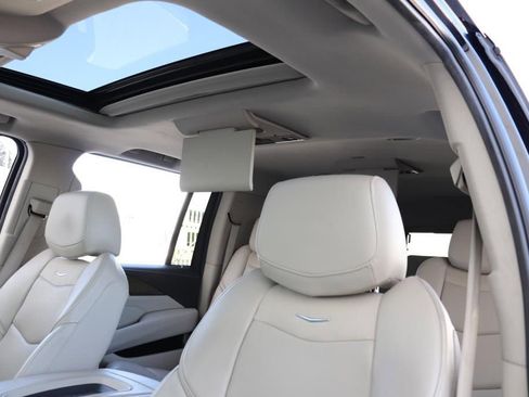 Used 2019 Cadillac Escalade ESV Premium Luxury image 68