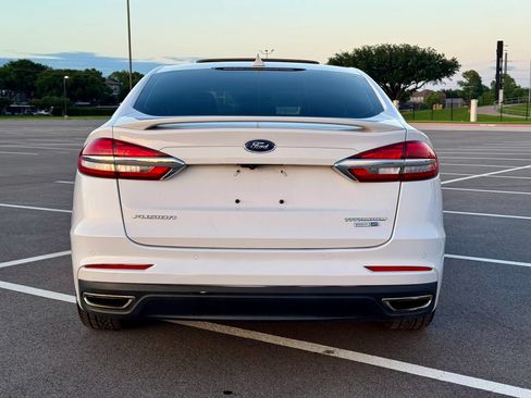 Used 2020 Ford Fusion Titanium AWD/4WD image 6