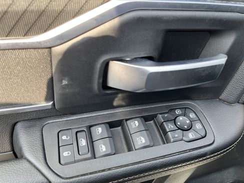 Used 2026 RAM 2500 Big Horn AWD/4WD image 14
