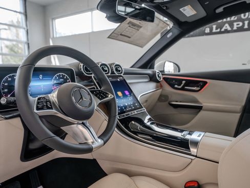 New 2026 Mercedes-Benz GLC 300 4MATIC image 7