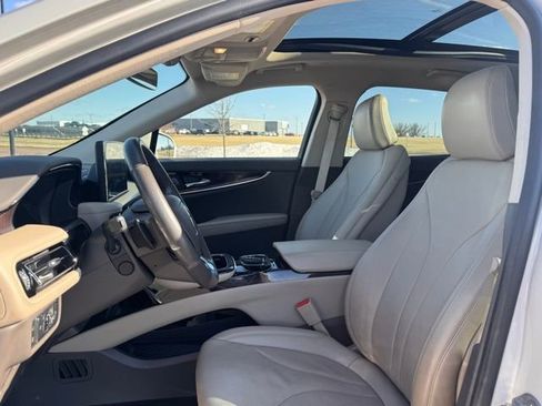 Used 2022 Lincoln Nautilus Reserve image 6