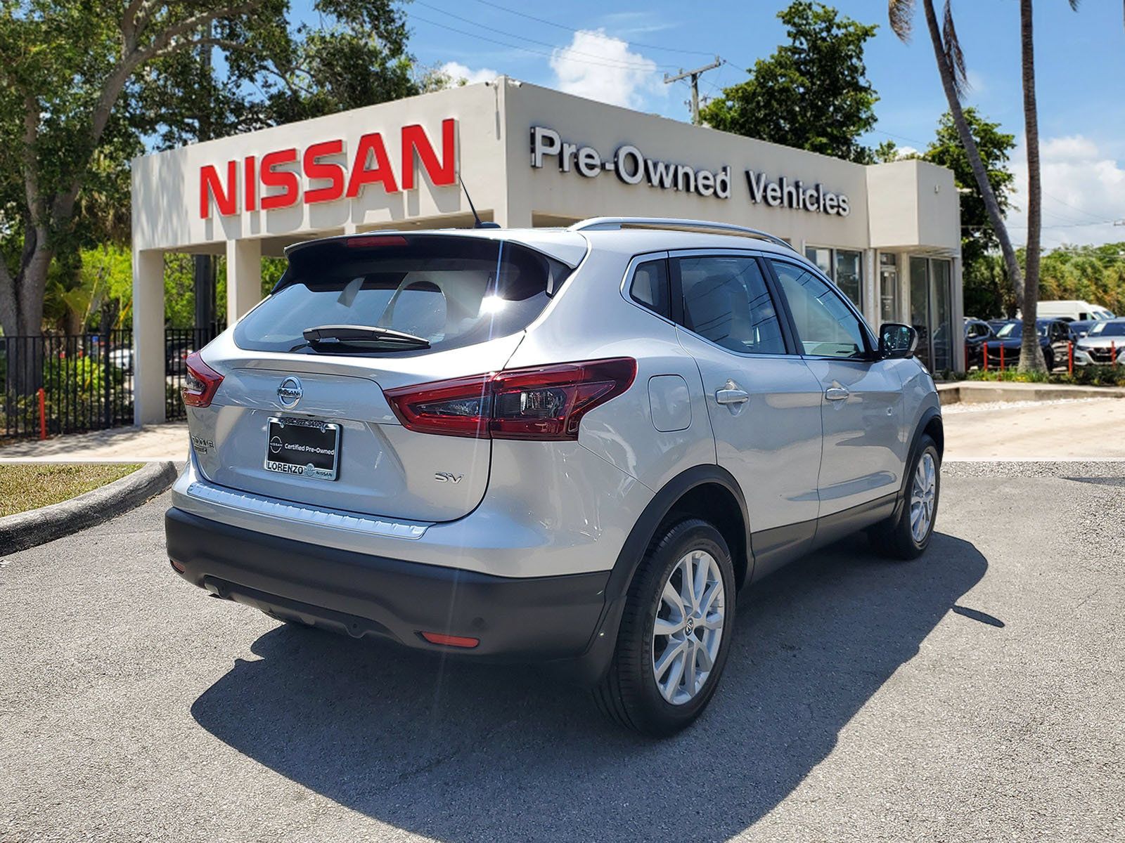 Certified 2022 Nissan Rogue Sport SV w/ Technology Package FWD image 4
