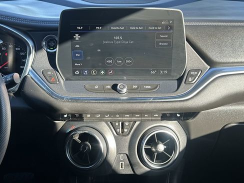 Used 2024 Chevrolet Blazer LT w/ Convenience Package image 25