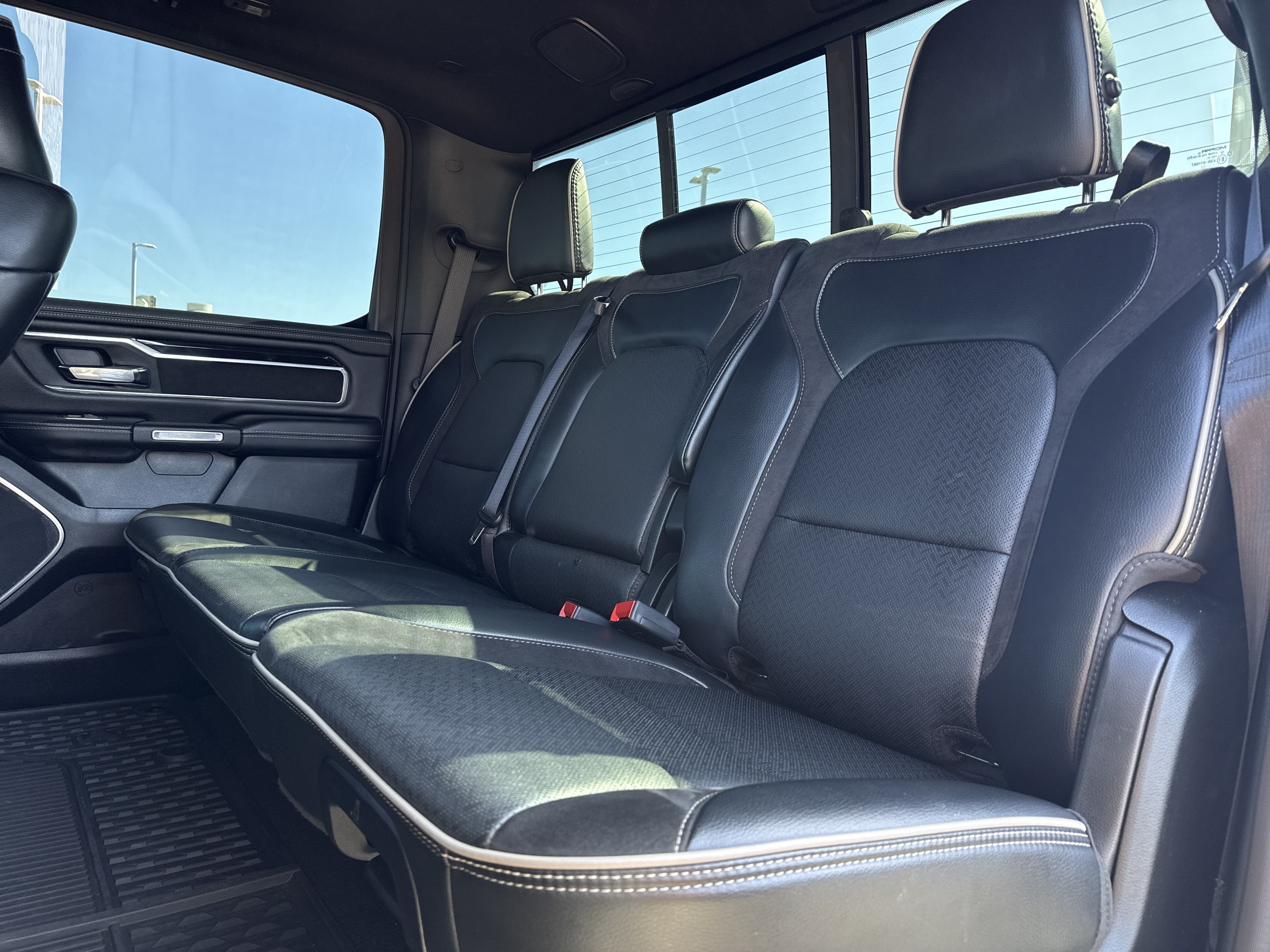 Used 2021 RAM 1500 Laramie AWD/4WD image 31