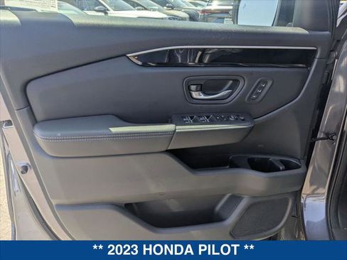 Used 2023 Honda Pilot EX-L image 10