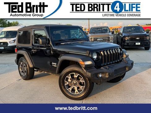 Used 2018 Jeep Wrangler Sport AWD/4WD image 1