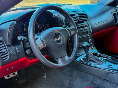 Used 2010 Chevrolet Corvette Convertible w/ 3LT RWD image 17