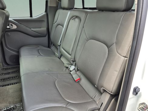 Used 2018 Nissan Frontier SV RWD image 17