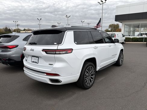 Used 2022 Jeep Grand Cherokee L Summit image 5