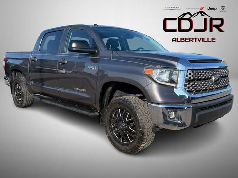 Used 2018 Toyota Tundra SR5 image 1
