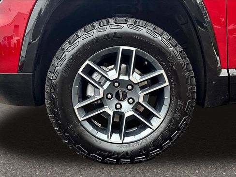 Used 2026 GMC Terrain AT4 w/ Convenience Package III image 25