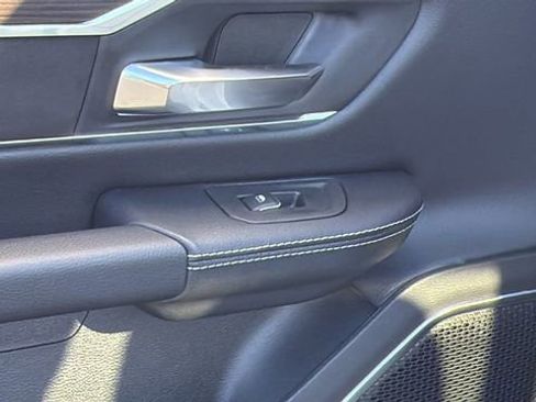 New 2026 RAM 1500 Laramie AWD/4WD image 17