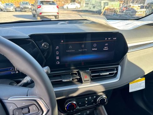 New 2026 Chevrolet TrailBlazer LT w/ LT Cold Weather Package FWD image 26