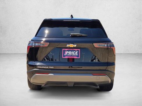 Used 2025 Chevrolet Equinox LT AWD/4WD image 7