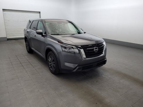 Used 2022 Nissan Pathfinder S AWD/4WD image 13