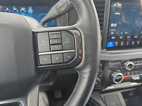 Used 2025 Ford F250 Platinum image 15