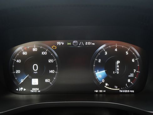 Used 2019 Volvo XC60 T5 Momentum w/ Protection Package Premier image 29