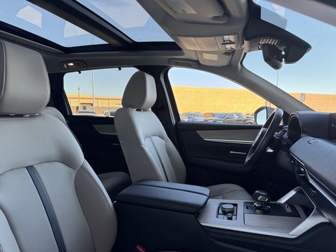 Used 2024 MAZDA CX-90 Plug-In Hybrid w/ Premium Pkg image 46