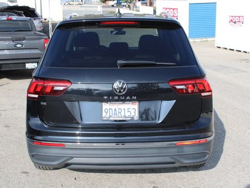 Used 2022 Volkswagen Tiguan SE FWD image 5