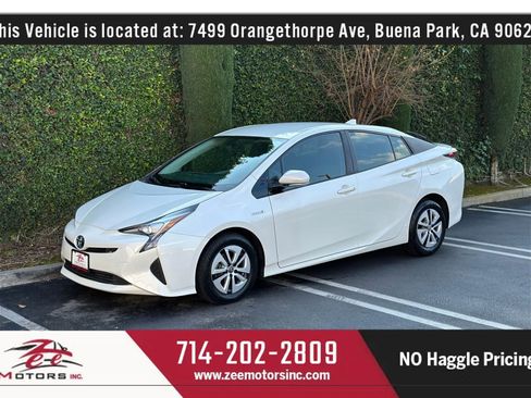 Used 2016 Toyota Prius Three image 12